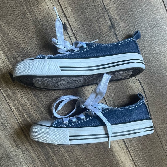 EpicSteps Sneakers Sz 10 Girls - Picture 2 of 5